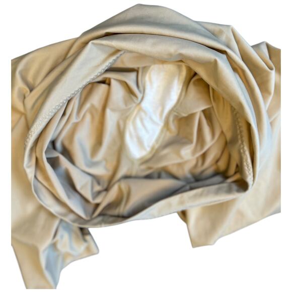 NWOT Spanx Thinstincts (?) Capri Shaping Thighs and Tummy Nude Size 2X - Picture 4 of 6